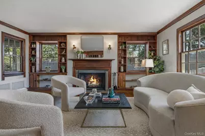 6 Janssen Drive, Manhasset, NY 11030 - Photo 6