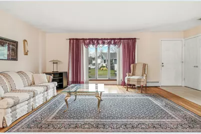 48 Eastfield Lane, Melville, NY 11747 - Photo 8