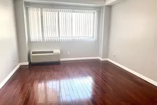 88 Cutter Mill Rd, Great Neck, NY 11021 - Photo 2