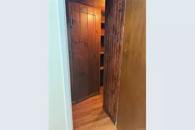 9505 165th Avenue, Howard Beach, NY 11414 - Photo 18