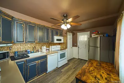 50 Tower Lane, Levittown, NY 11756 - Photo 6