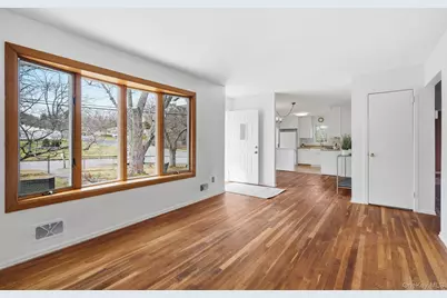 3316 Poplar Street, Yorktown Heights, NY 10598 - Photo 6