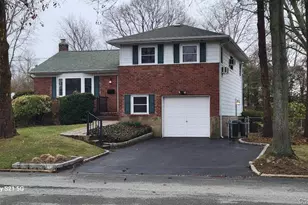 438 Atlantic St, East Northport, NY 11731 - Photo 2