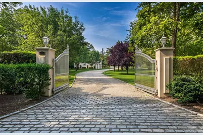 7 Cross Road, Remsenburg, NY 11960 - Photo 18