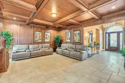 4 Shoal Drive, West Islip, NY 11795 - Photo 12