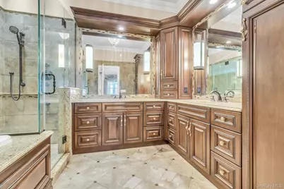 4 Shoal Drive, West Islip, NY 11795 - Photo 22