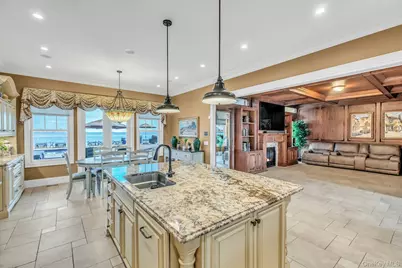 4 Shoal Drive, West Islip, NY 11795 - Photo 6