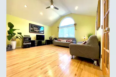 15 Walters Avenue, Syosset, NY 11791 - Photo 4