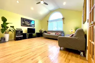 15 Walters Ave, Syosset, NY 11791 - Photo 4