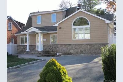 15 Walters Avenue, Syosset, NY 11791 - Photo 1