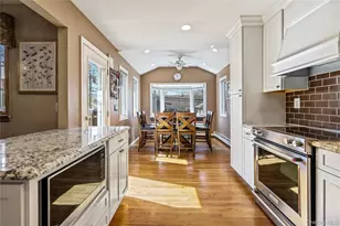 5 Martin Ln, Old Bethpage, NY 11804 - Photo 8