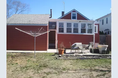 704 Prospect Place, Bellmore, NY 11710 - Photo 16