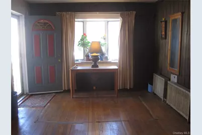 704 Prospect Place, Bellmore, NY 11710 - Photo 8