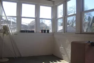 704 Prospect Pl, Bellmore, NY 11710 - Photo 10