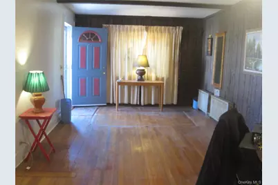 704 Prospect Place, Bellmore, NY 11710 - Photo 2