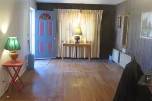 704 Prospect Pl, Bellmore, NY 11710 - Photo 2