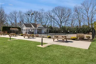 460 Old Town Rd, Port Jefferson Station, NY 11776 - Photo 18