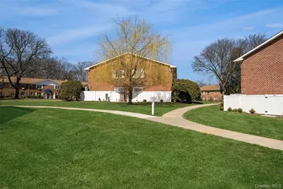 460 Old Town Road #20F, Port Jefferson Station, NY 11776 - Photo 16