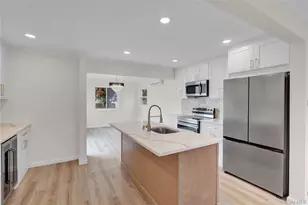 449 N Indiana Ave, Lindenhurst, NY 11757 - Photo 10