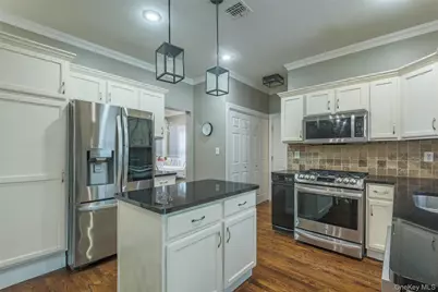 161 Cranberry Court, Melville, NY 11747 - Photo 22