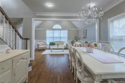 161 Cranberry Court, Melville, NY 11747 - Photo 14