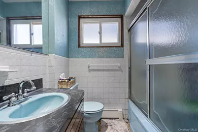 2637 Lexington Avenue, East Meadow, NY 11554 - Photo 24