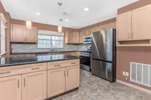 601 Crab Apple Ln, New Windsor, NY 12553 - Photo 4