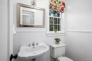 33 Young Ave, Pelham, NY 10803 - Photo 14
