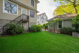 33 Young Ave, Pelham, NY 10803 - Photo 34