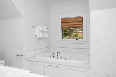 33 Young Avenue, Pelham, NY 10803 - Photo 22