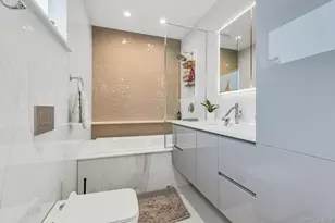 21 Terrell Ln, Hicksville, NY 11801 - Photo 14