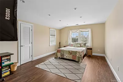 84 Barnes Street, Long Beach, NY 11561 - Photo 34