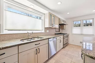 12 Old Oak Road, Rye Brook, NY 10573 - Photo 10