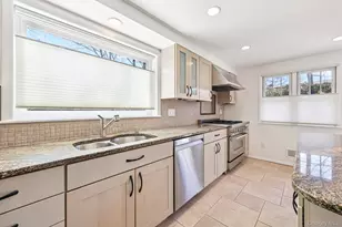 12 Old Oak Rd, Rye Brook, NY 10573 - Photo 10