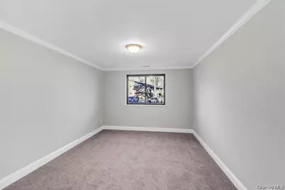 105 Newbrook Lane #105, Bay Shore, NY 11706 - Photo 8