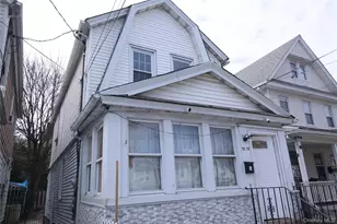 91-18 173rd St, Jamaica, NY 11432 - Photo 10