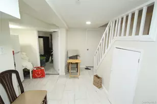 91-18 173rd St, Jamaica, NY 11432 - Photo 38