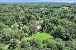 95 Piping Rock Rd, Locust Valley, NY 11560 - Photo 38