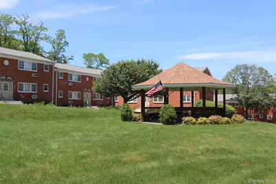 1879 Crompond Road #E4, Peekskill, NY 10566 - Photo 14