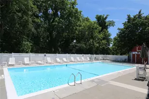 1879 Crompond Rd, Peekskill, NY 10566 - Photo 16