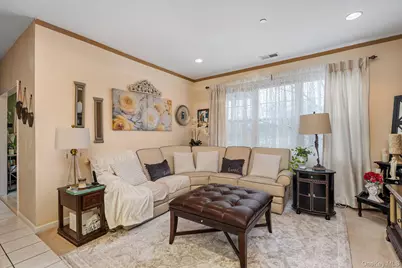 137 Francesca Way, Amityville, NY 11701 - Photo 8