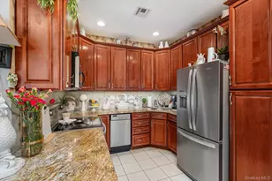 137 Francesca Way, Amityville, NY 11701 - Photo 2