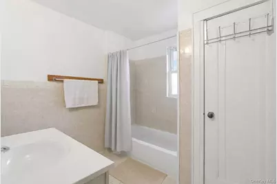 20532 104th Avenue, Saint Albans, NY 11412 - Photo 20