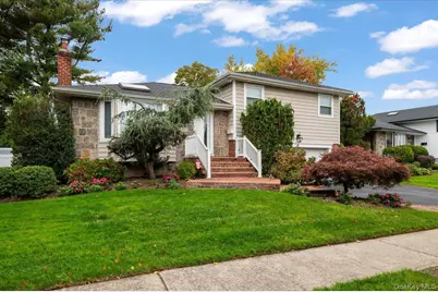 45 Winthrop Road, Plainview, NY 11803 - Photo 2