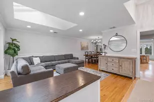 45 Winthrop Rd, Plainview, NY 11803 - Photo 4