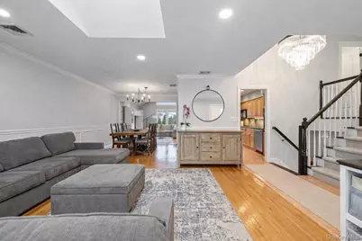 45 Winthrop Road, Plainview, NY 11803 - Photo 6