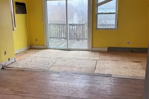 48 Pleasant Ave, Roosevelt, NY 11575 - Photo 12