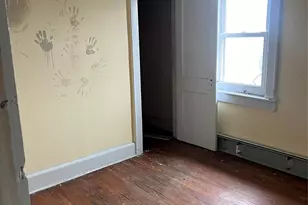 48 Pleasant Ave, Roosevelt, NY 11575 - Photo 10