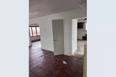 48 Pleasant Avenue, Roosevelt, NY 11575 - Photo 4