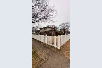 1240 Langdon Boulevard, Rockville Centre, NY 11570 - Photo 2